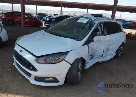 2017 Ford Focus St z USA, uszkodzony, nr VIN 1FADP3L97HL245807